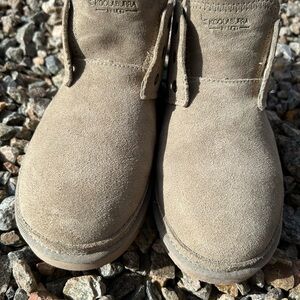 Koolaburra by UGG Tan Suede Boots